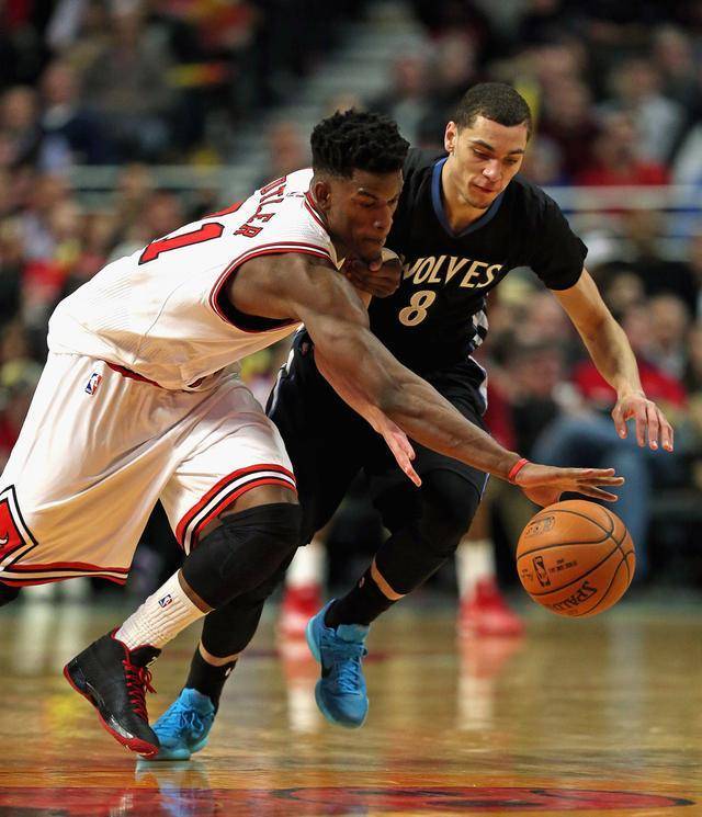 隐含着对版 隐含着对版